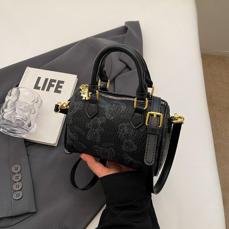 Premium sense niche bag women's summer 2025 new fashion versatile messenger bag popular portable Boston bag