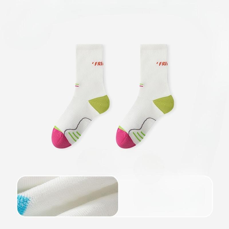Female Professional Outdoor Mountaineering Running Badminton Sports Shock Non Slip Sweat Breathable Tube Socks1