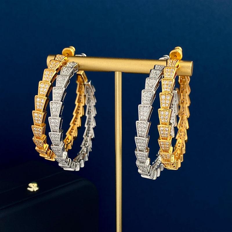 Boucles d'oreilles serpent à clous version étroite entièrement serties de diamants tendance Ins, tempérament pour femmes, marque, serpent, boucles d'oreilles anneaux larges en forme de C