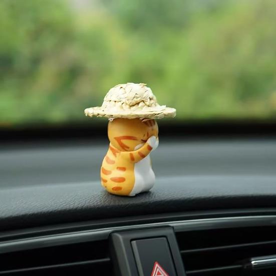 Mini Cat Figurines Car Dashboard Decoration Cute Cat Car Interior Accessories for Home Office Desk Automotive Decor