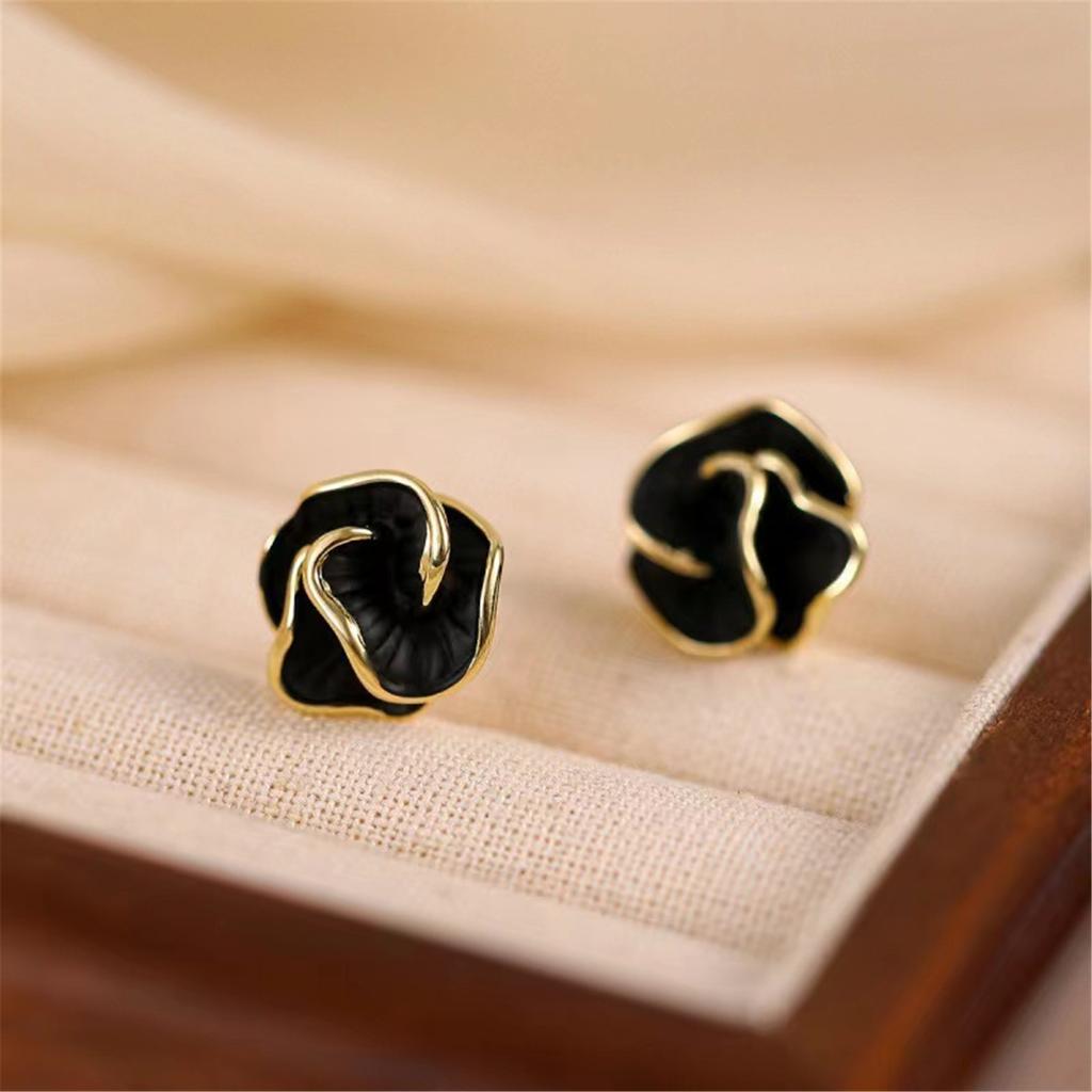 Elegant 3D Camellia Studs Earrings Portable Accessory for Women Stylish Black Tone with Sturdy Alloy Materials