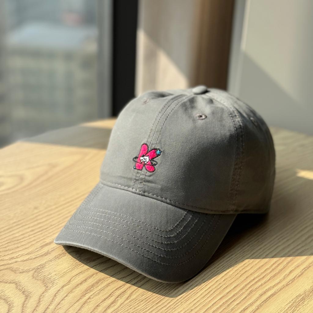 Koreanischer Stil Frühling und Sommer Weiches Oberteil Buchstabendruck K Bestickte Baseballkappe für Herren, Trendiger Outdoor-Sport Sonnenschutz, Gesichtsformend Lässig