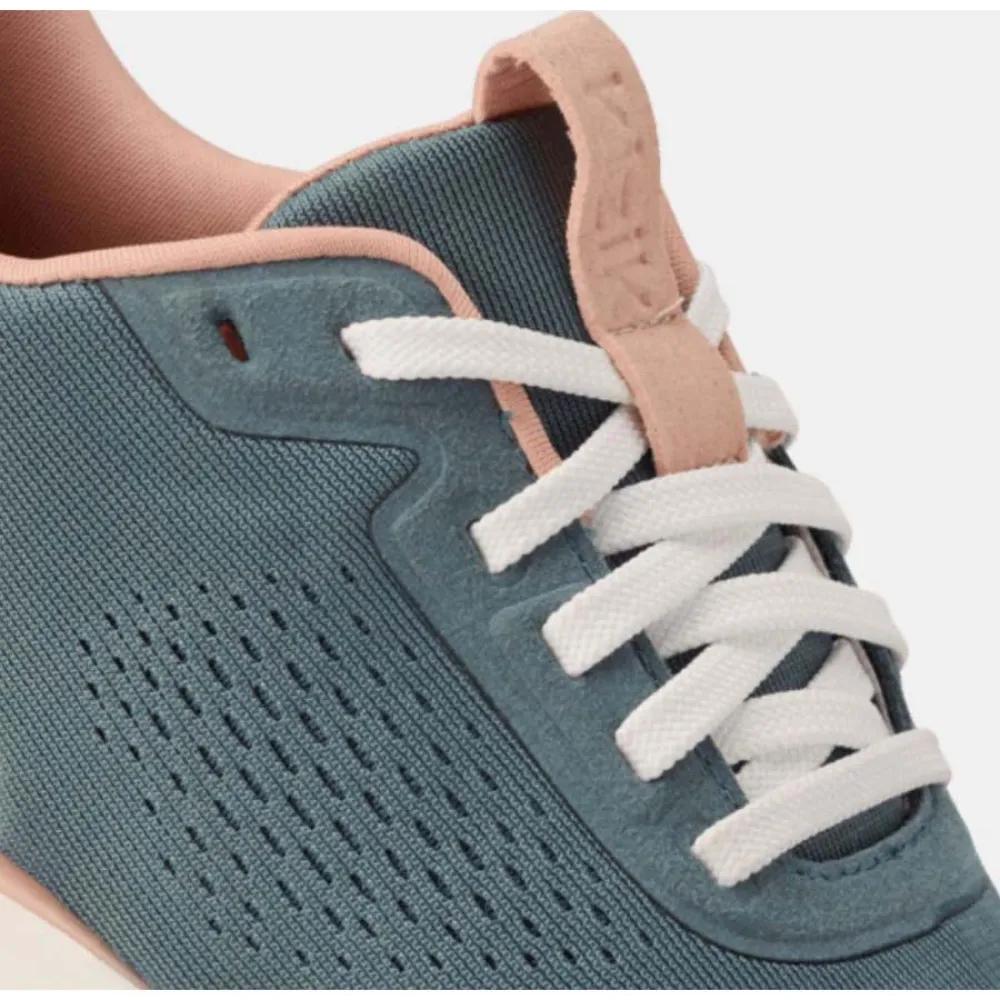 Kizik Sneakers Athens 2