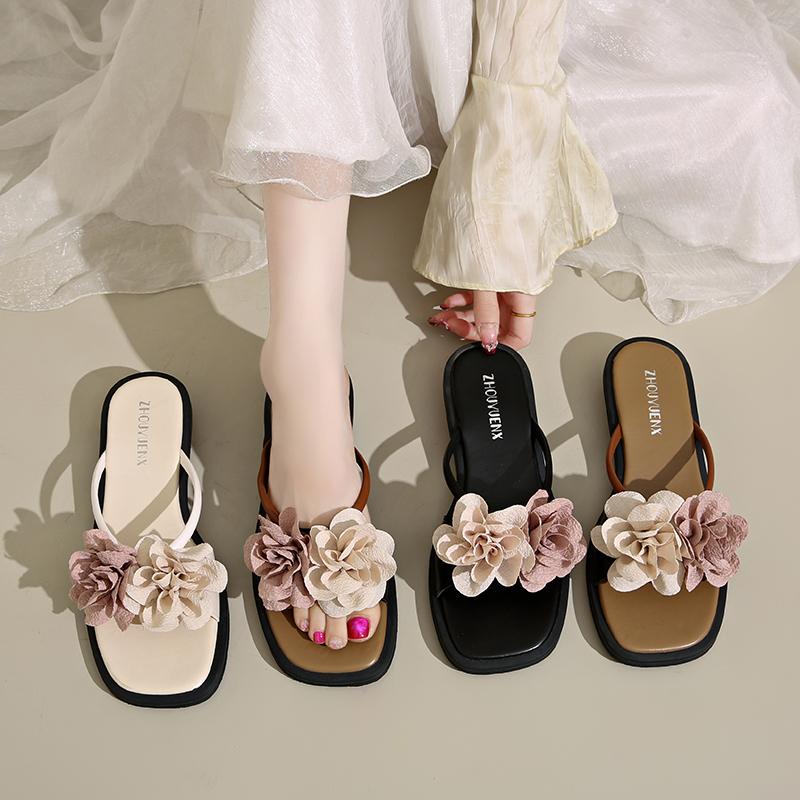 Fashion 2025 New Summer Fashion Flower Low Heel Slippers Women Casual Elegant Outdoor Sandals Non-slip Vacation Beach Flip-flops Slipper