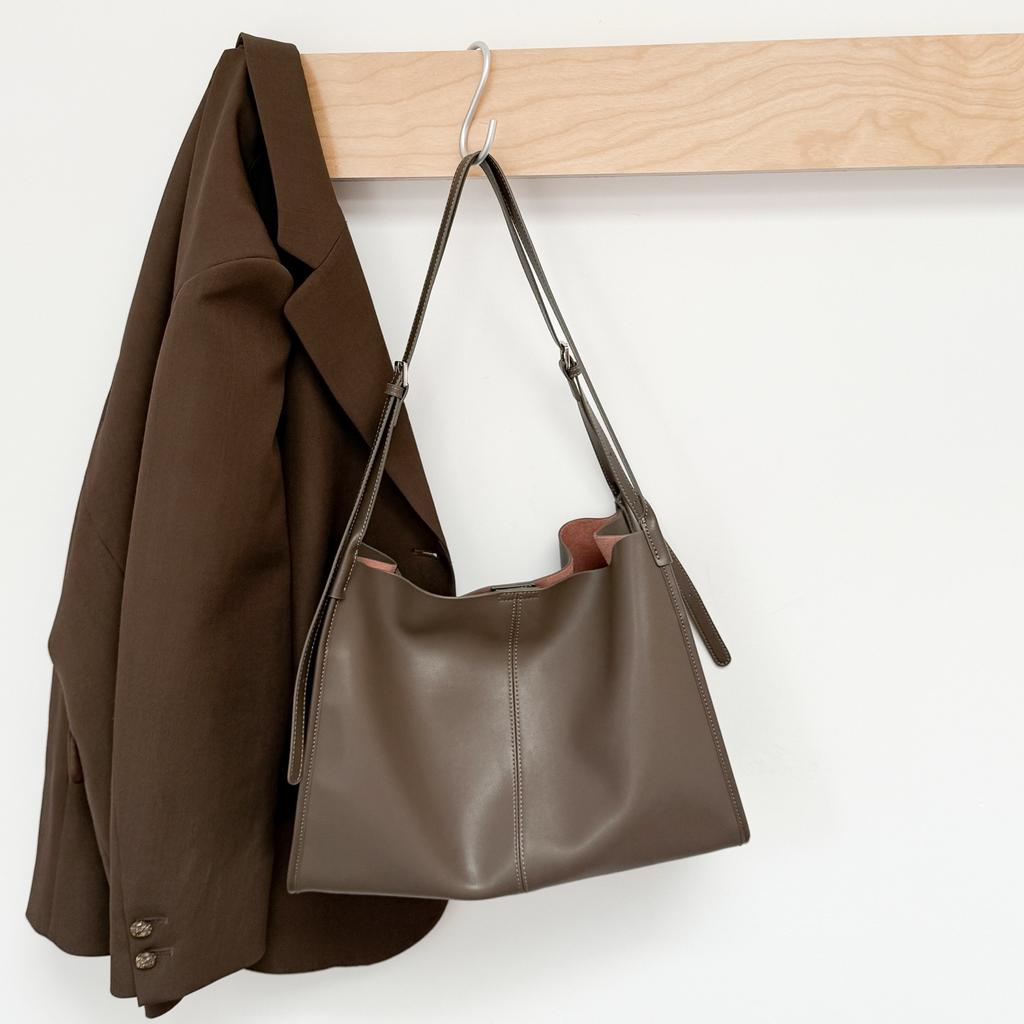 Cowhide Bag New Autumn and Winter Vintage Leather Women's Bag Tote Bag Versatile Texture Commuting Hand-held Shoulder Bag