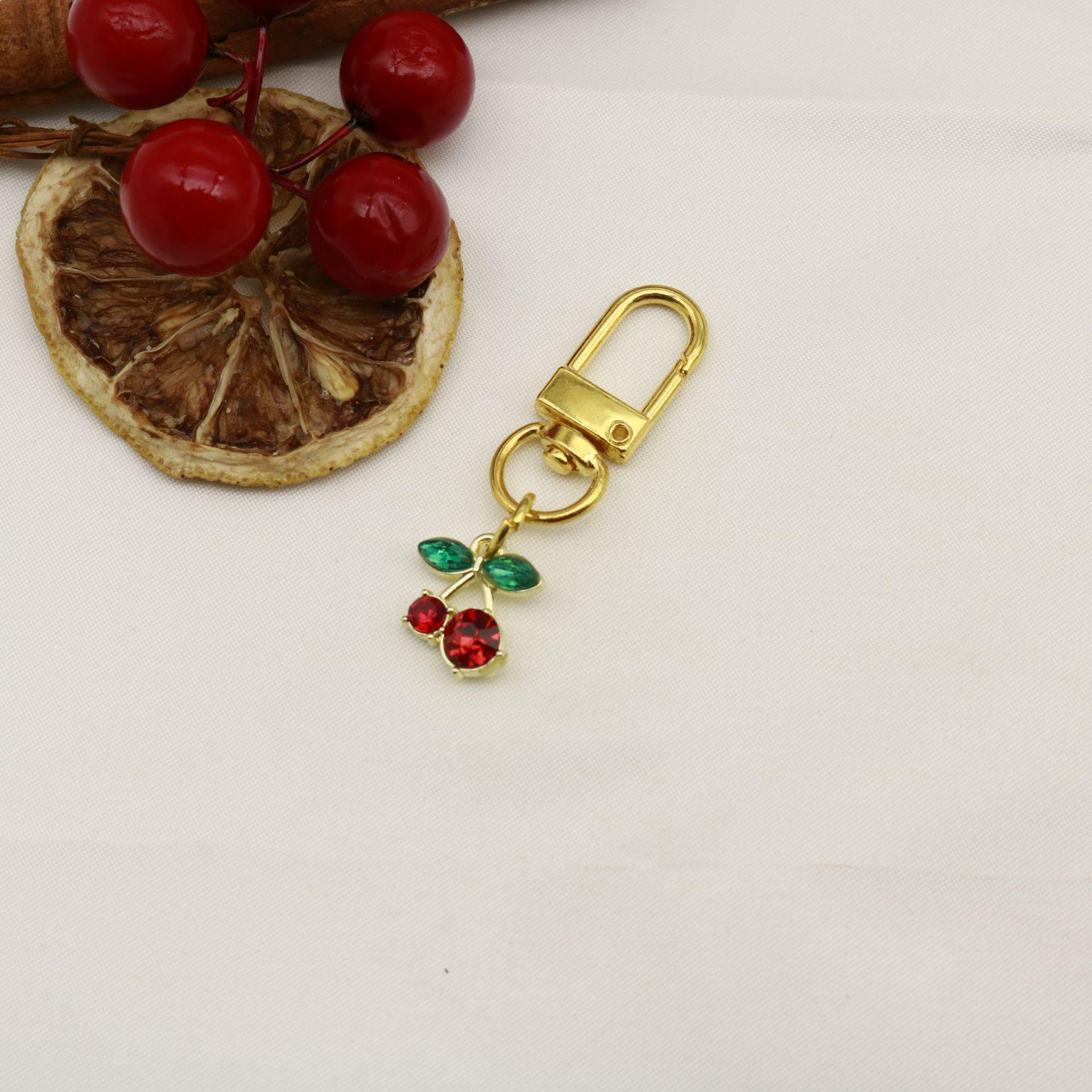 Rhinestone Cherry Keychain Pendant - Popular Fashion Jewelry золотой