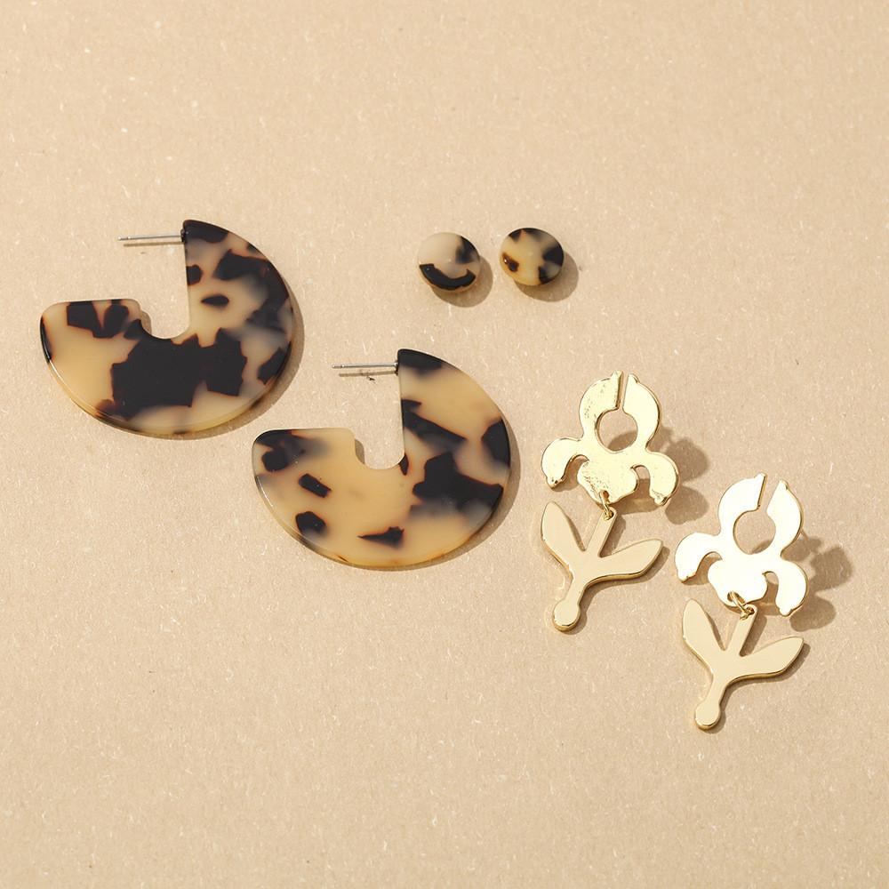 Leopard Trendy Print Acetate Stud Earrings With Bold Alloy Star Design 2021 Summer