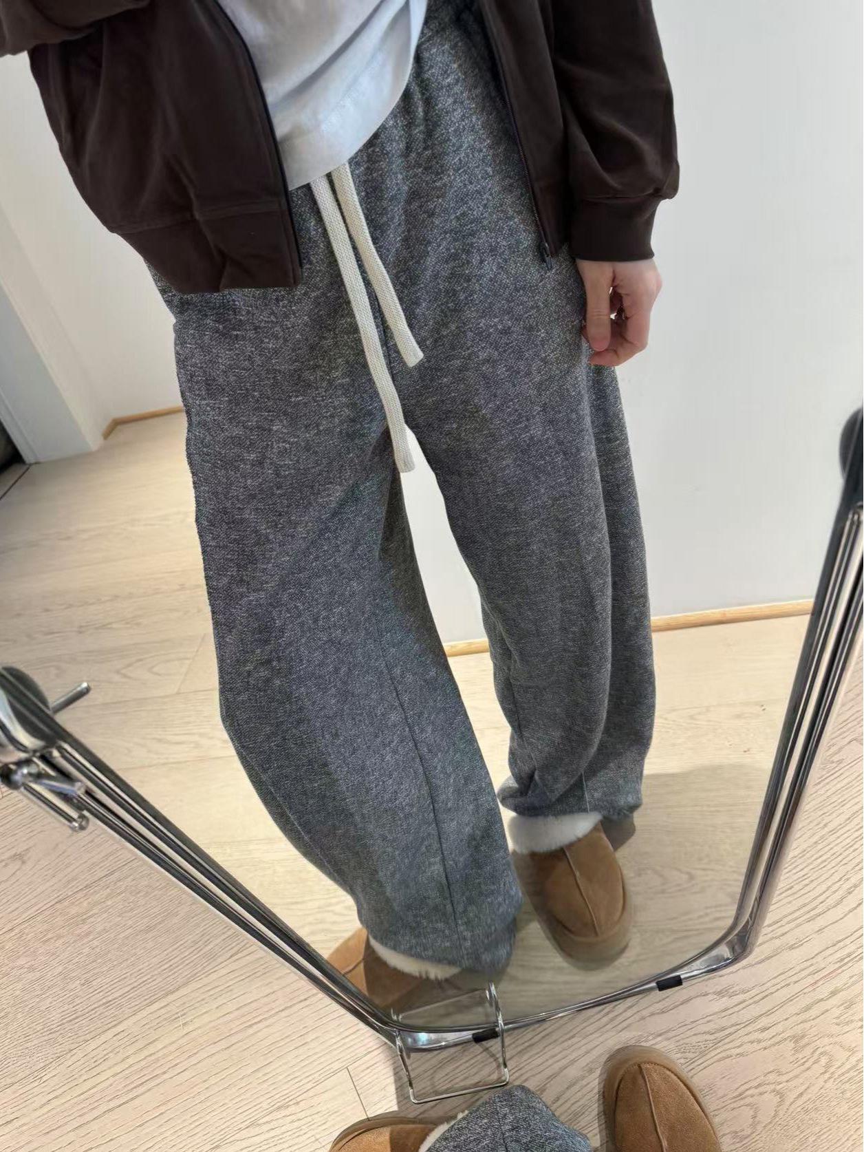 

Свободные серые меланжевые спортивные штаны для беременных: Осень/Зима, Эластичная талия, 3D дизайн с перекручиванием XL