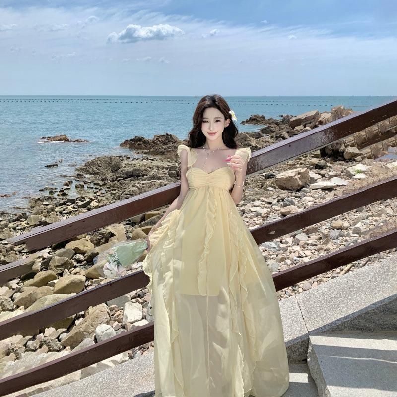 Französisches Gelbes Hosenträger-Tube-Top-Kleid Damen Sommerurlaub Unregelmäßiger Langer Strandrock