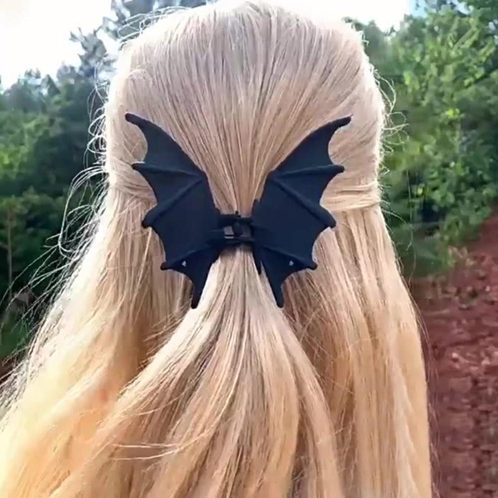Halloween Bat Hair Clip Festive Personality Funny Back of Head Hair Clip Shark Clip Cute Fashion Hair Accessories Gifts