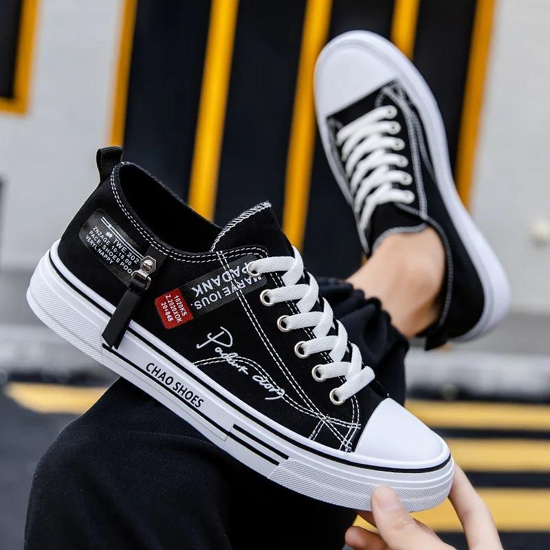Letnie Męskie Trampki Płócienne Niskie Codzienne Oddychające Buty Nastolatki Modne Lekkie Młodzieżowe Streetwear Wygodne Obuwie