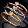 Pulseira de Unha Coração em Aço Inoxidável com Diamantes - Fivela Dupla Camada Feminina, Joia que Não Desbota