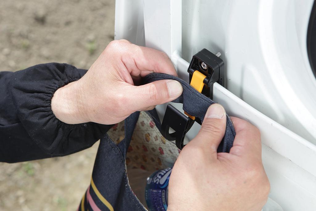 Amon 6206 Light Truck and Commercial Van Supplies Safety Lock Hook (for Bag-Shaped Luggage Storage)