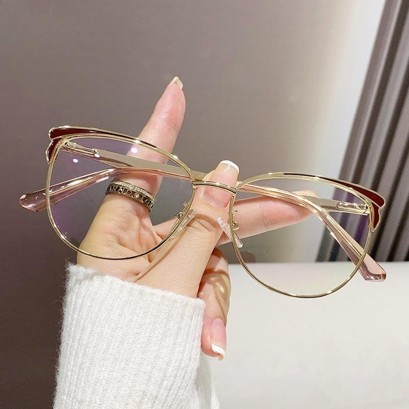 Trendy Cat Eye Flat Light Glasses Anti Blue Light Optical Eyeglass Personality Versatile Blue Light Blocking Eyewear For Women