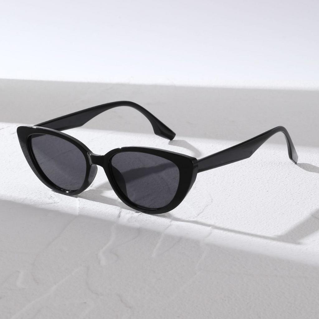 Vintage Cat Eye Shape Sunglasses Women Small Frame Decorative Sun Glasses For Party Outdoor Eyewear Anti UV400
