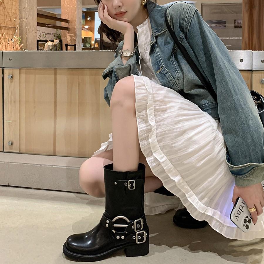 Short boots women's retro western cowboy boots autumn and winter boots thick leather martin boots sleeve knight boots.