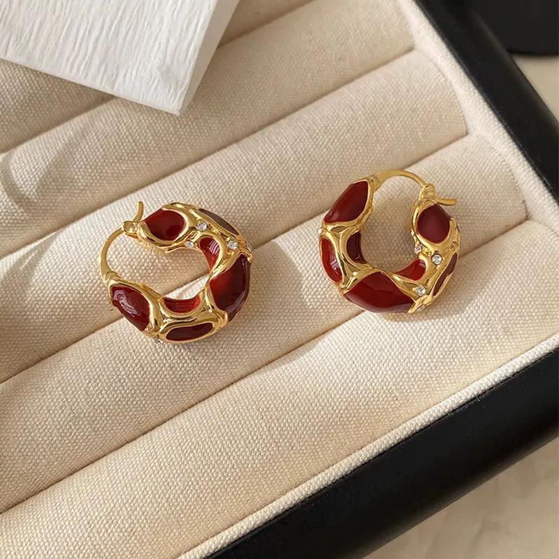 

Temperament Retro Red and Black Enamel Hoop Earrings for Women Charm Drop Glaze Leopard Print Circle Jewelry Accessories Gift