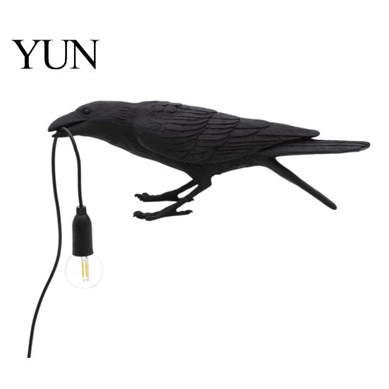 Retro Decorative Bird Light Crow Table Lamp, Gothic Raven Night Light, Halloween Black Creative USB Powered Ornament Dark Academia Lamp for
