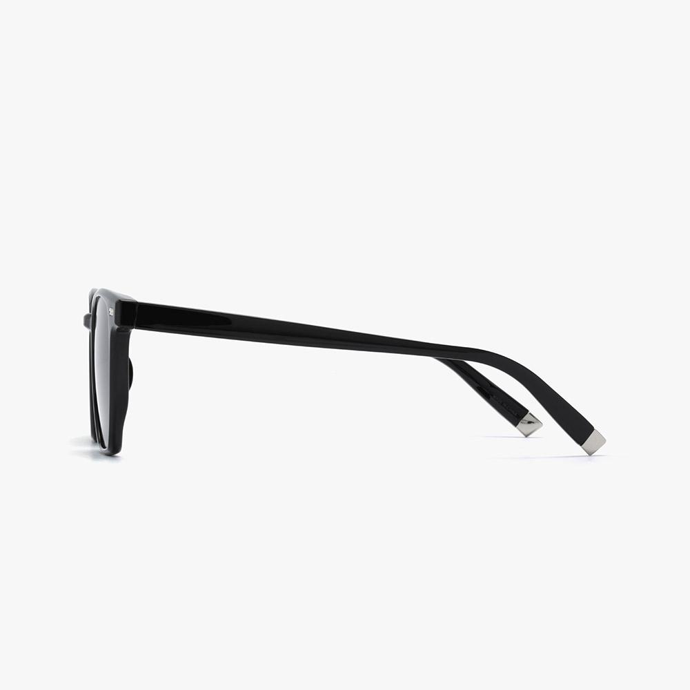 Lugo Btikeol Sunglasses (Lcs4307 Black 52)