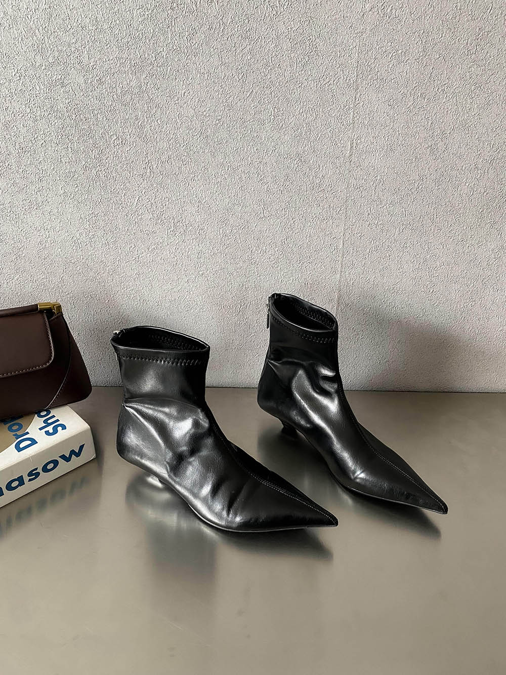 

мода Модные женские ботильоны Ботинки-носки Ботинки на танкетке Средний каблук Черные Белые Красные Эластичные Ботинки Молния сзади Зима Осень Короткие Ботинки 35-39 250 чёрный