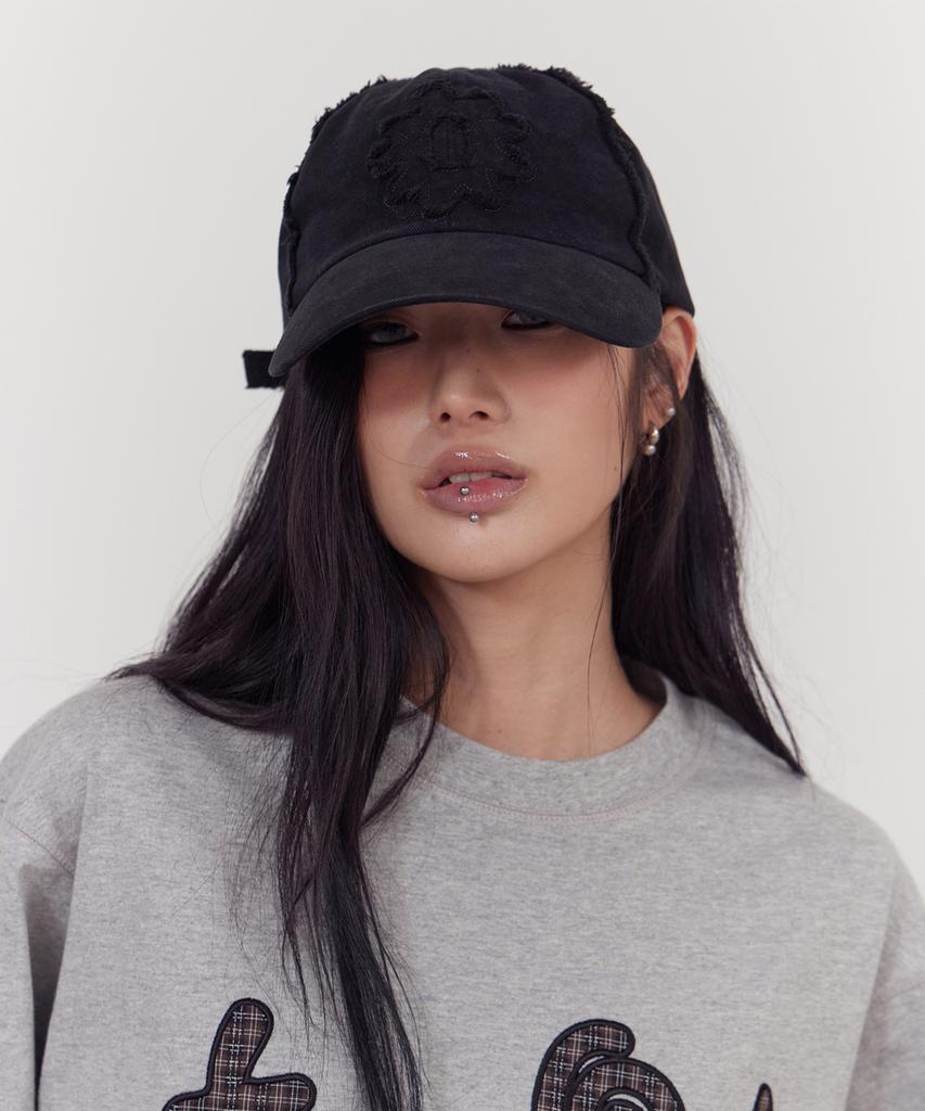Tonilolenseu Applique Symbol Logo Ball Cap Black