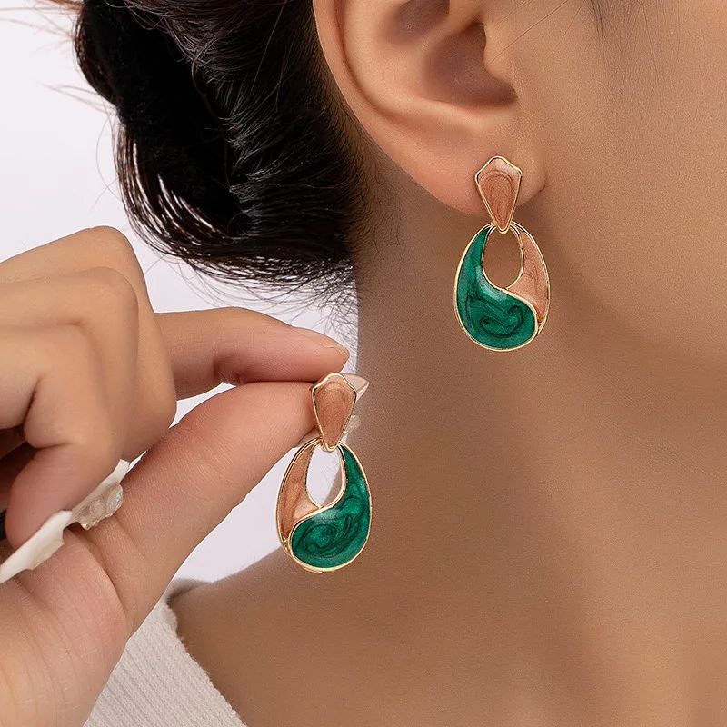 Trendy Patchwork Water Droplet Earrings for Women Personality Geometry Green Enamel Oil Drop Earrings Party Hollow Out Zircon