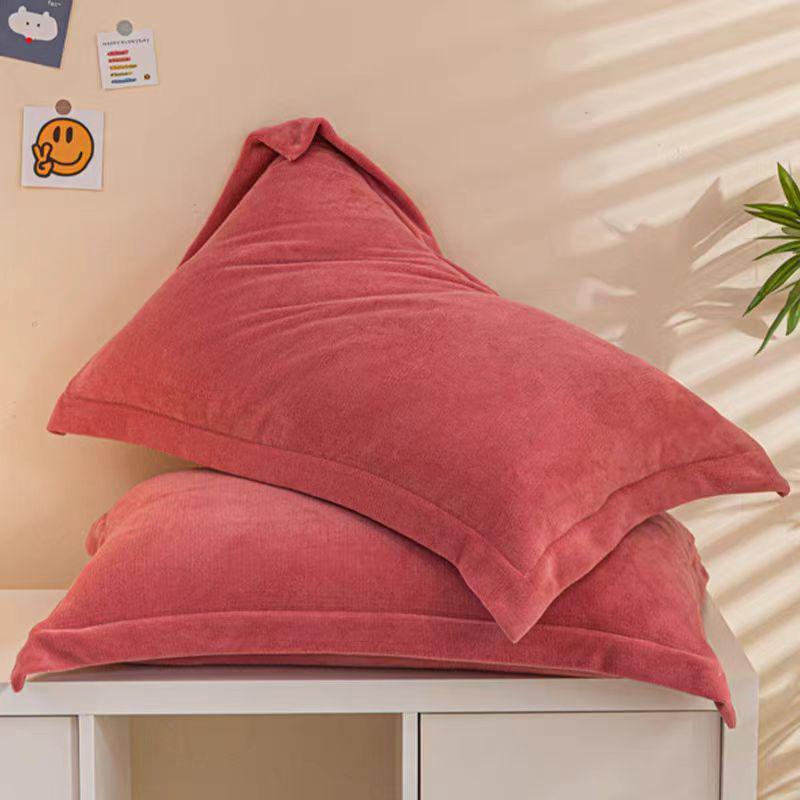 Zestaw poszewek na poduszki welurowych: Zestaw 2 plamoodpornych, aksamitnych poszewek na poduszkę, 48x74cm, wysoka wartość