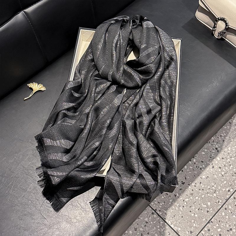 Moda Primavera ed Estate Sciarpa di Seta di Alta Gamma Stampa Sciarpa Antipolvere Sciarpa da Donna Sciarpa in Filato di Seta Dorata Cotone Tencel Sciarpa