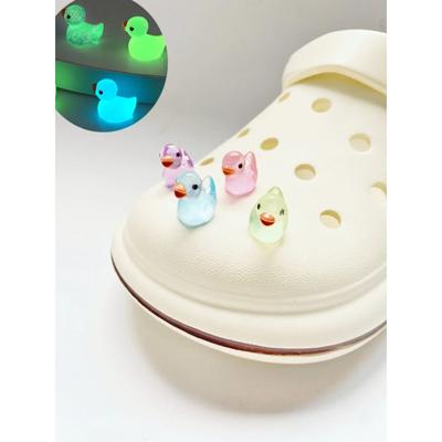 4 peças de Decorações de Sapato com Design de Pato, Acessórios da Moda que Brilham no Escuro Para Tamancos