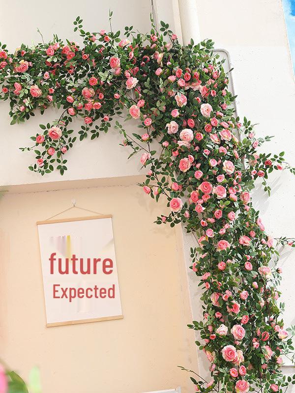 Künstliche Rosenblumenranke für Wanddekoration und Klimaanlagenverkleidung