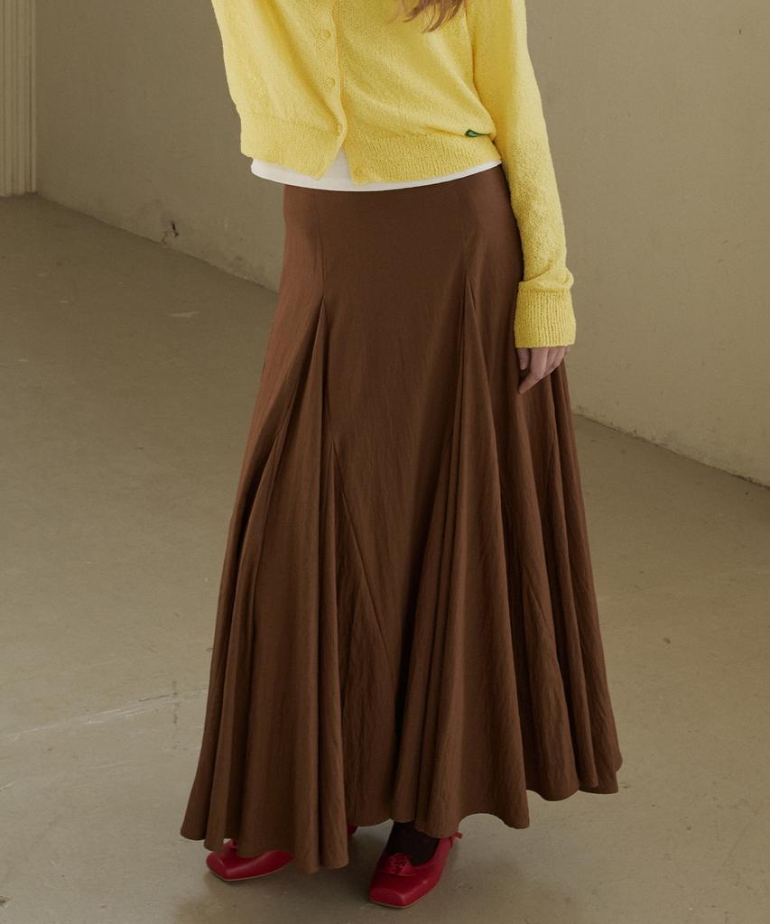 GREENBUTTER Flare Section Long Skirt (Brown)