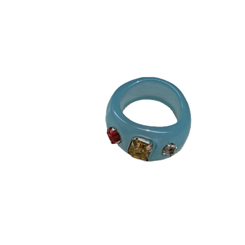 Cute Retro Rhinestone Resin Acrylic Jelly Ring for Women - Personality Finger Jewelry