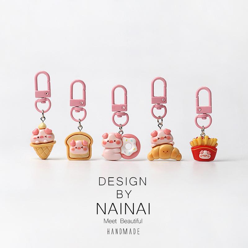 Pink Pig Dessert Keychain Pendant: Cute Cartoon Jewelry Accessory for Girls