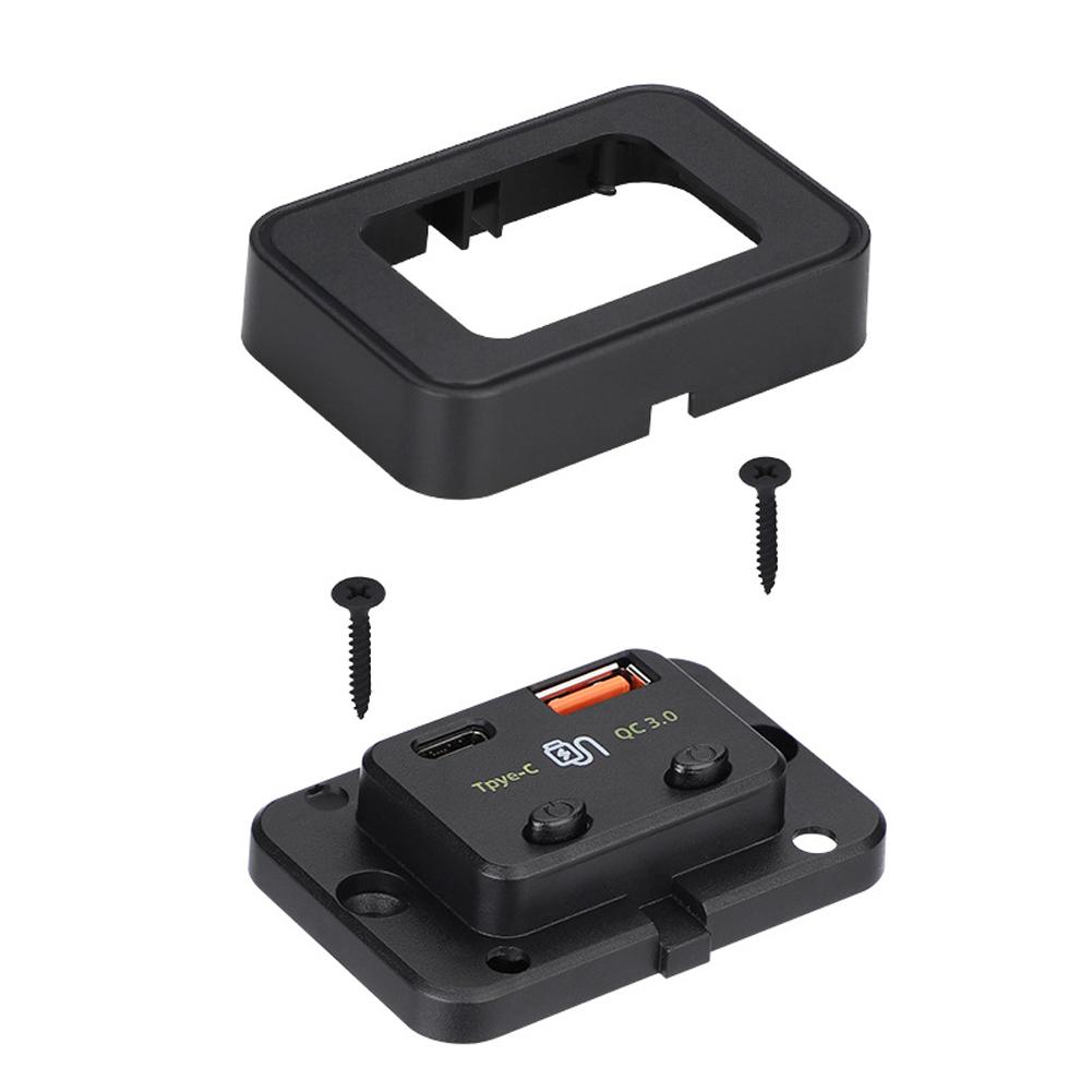 Încărcător rapid pentru mașină 12V/24V tip C + QC3.0 USB A PortLED Light încărcător pentru telefon Adaptor automat pentru RV RV Home rulote rulote