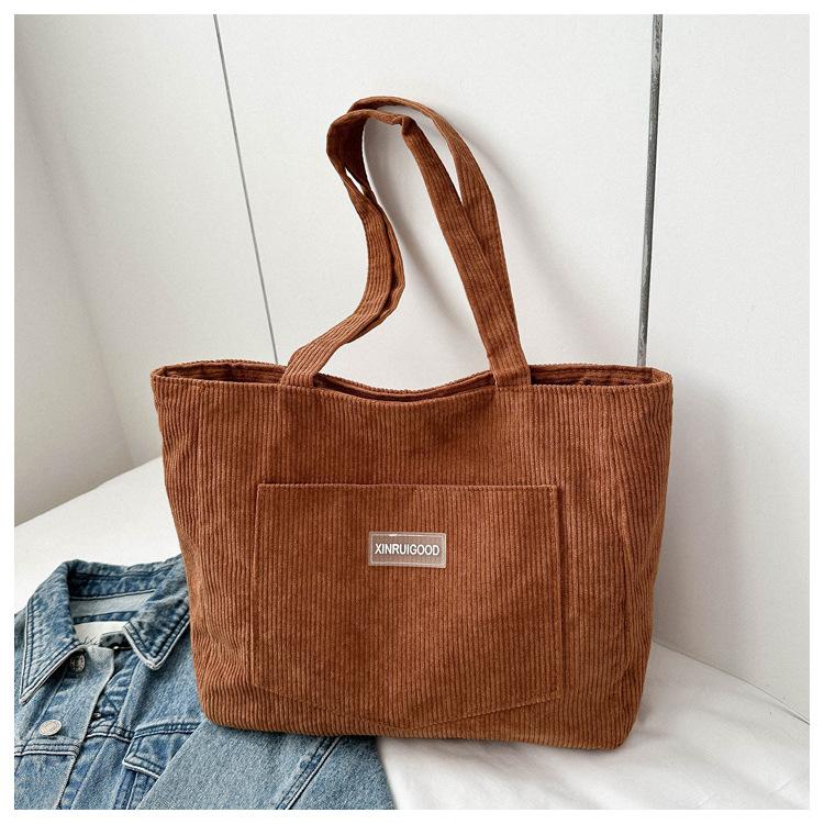 

Женская вельветовая сумка через плечо, Повседневная модная сумка большой вместимости, Подходит для выхода в свет, Машинная стирка, с фиксированными плечевыми ремнями коричневый