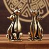 Para Kotów Ornament Vintage Mosiężna Rzeźba Dzieło Sztuki Splecione Kochające Się Koty Dzieło Sztuki do Domu Biura Statuetka Kota Dekoracja Domu