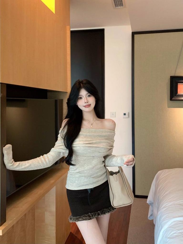 Pulover Tricotat cu Umerii Goi: Croială Slim Fit, Mâneci Lungi, Stil Delicat