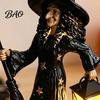 Halloween Party Supplies 2Pcs Witch Night Lamp, Holding Lantern Figurine with Collectible LED, Glowing Resin Statue for Tabletop Decor