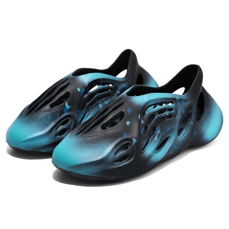 

Coconut hole shoes summer Kanye driving sandals men s wear graffiti stepping on shit shoes beach shoes men s hole shoes 39
