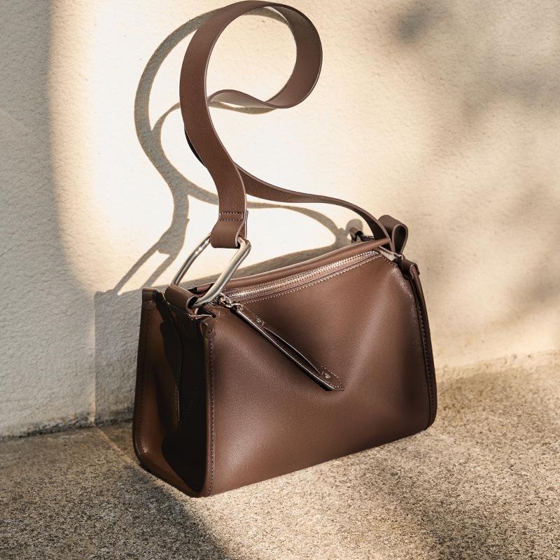 

Genuine Leather Women s Crossbody Bag - High-End Fashion, Versatile & Stylish 2025 Design кофейный