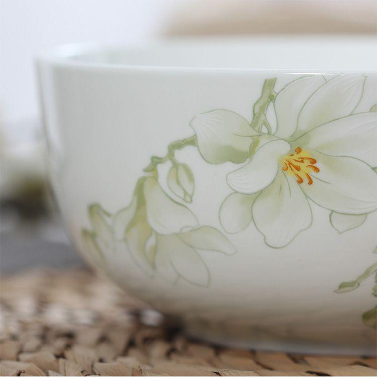 7-Inch Japanese Bone China Ramen Bowl with Lid