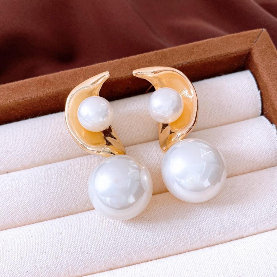 Silver Needle Diamond Oval Pendant Fringed Earrings Medieval Vintage Court Style Stud Earrings Light Luxury Retro Earrings