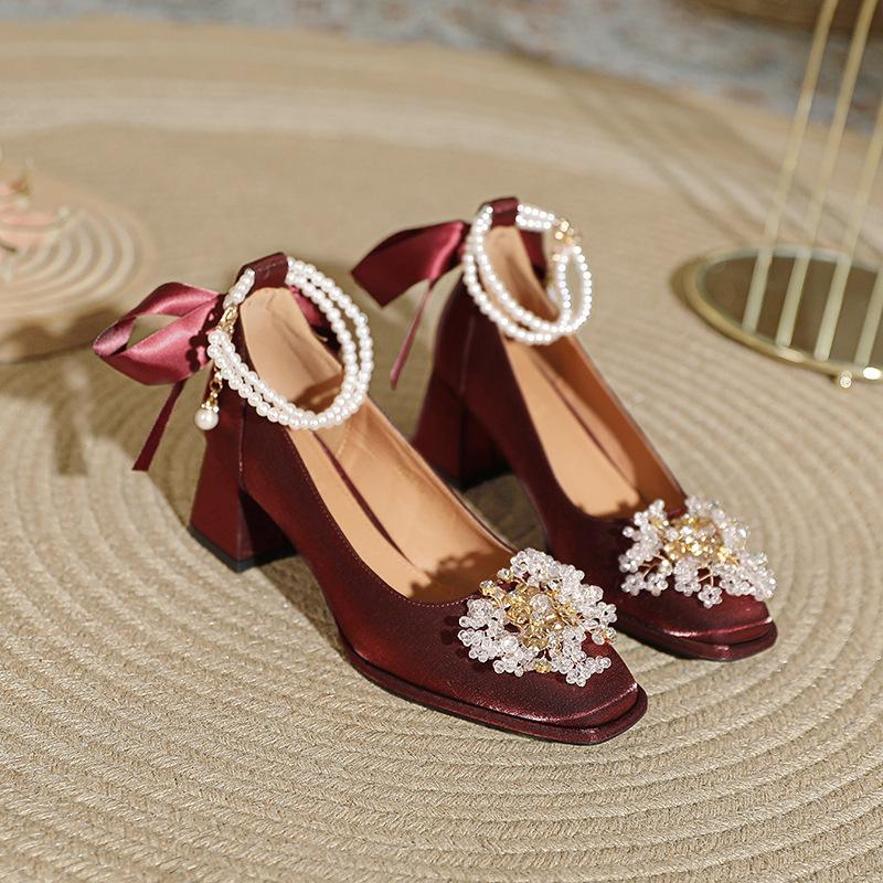 Square head high heels thick heel red wedding shoes pearl one-word strap middle heel Mary Jane shoes French bridesmaid shoes without tiring feet