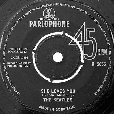 7inch Record BEATLES - She Loves You / I'll Get You R5055 Parlophone 1963 UK Rock Used