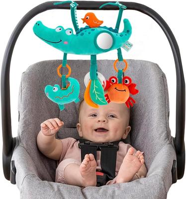 Jouets d'arche pour poussette de bébé Jouet suspendu d'activité pour siège auto Peluche douce pour bébé avec son Carillon éolien Poupées pour bébé Cadeau pour nouveau-né