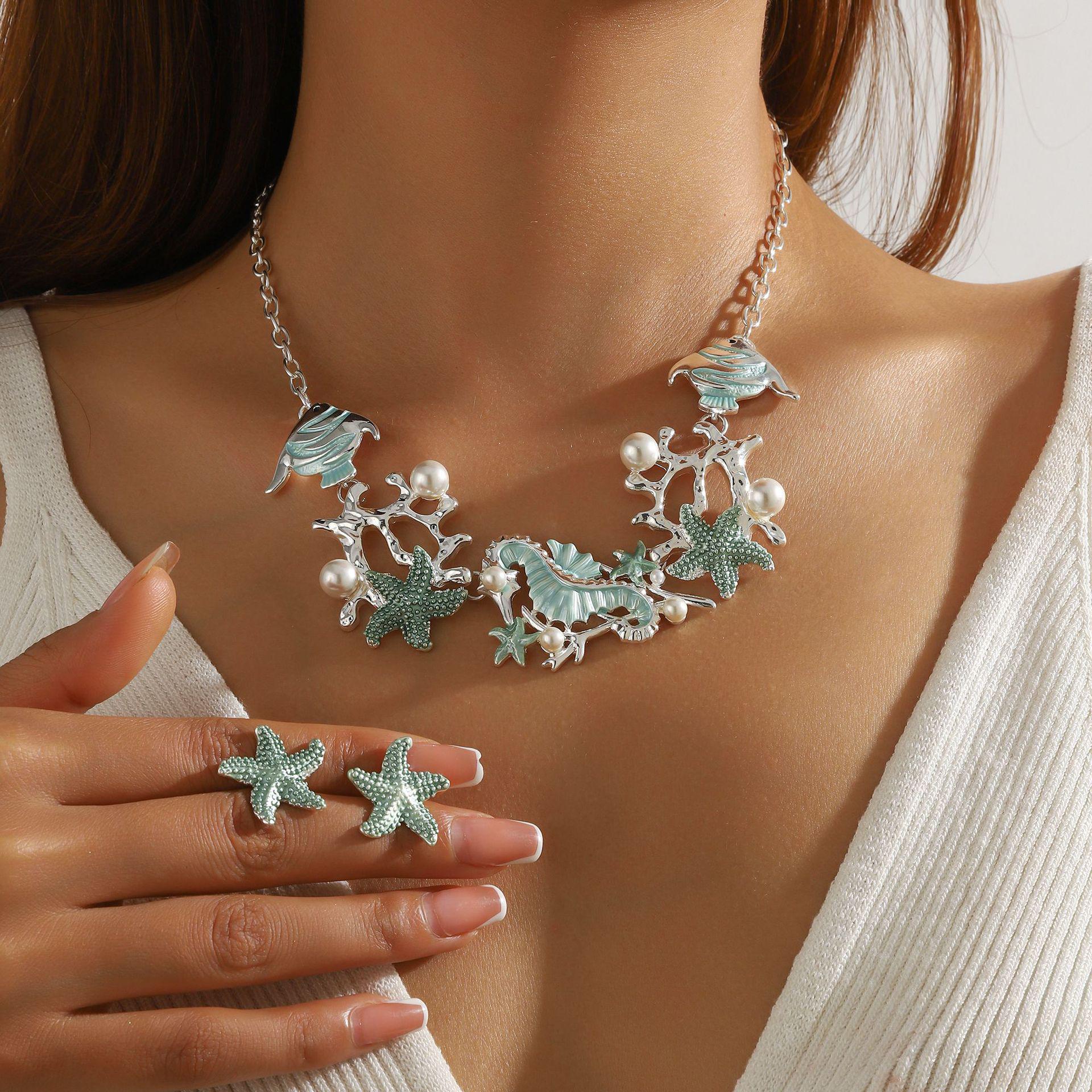 

Эмалевый ювелирный набор «Морская звезда и ракушка» - Элегантное колье и серьги