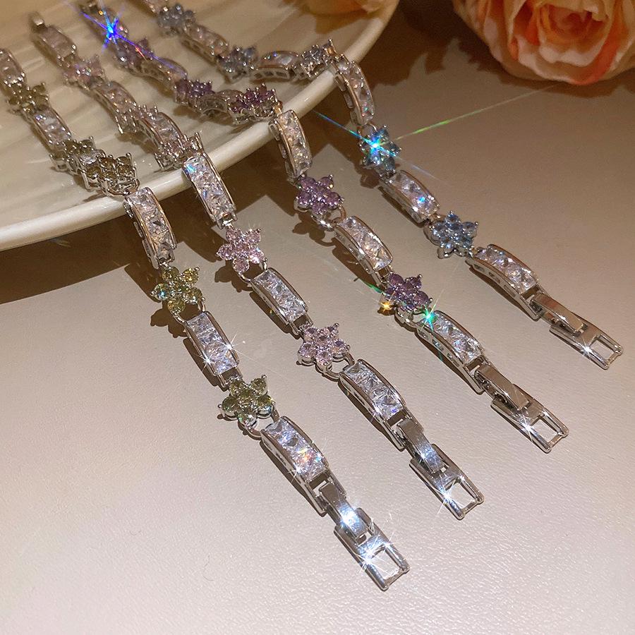 High-End Floral Zirconia Flower Clasp Bracelet - Elegant, Unique Design for Women
