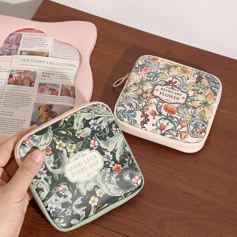 Large Capacity Sanitary Pads Bag Portable Mini Data Cables Organizer Multipurpose Women Girls Cosmetic Makeup Bag Coin Purse