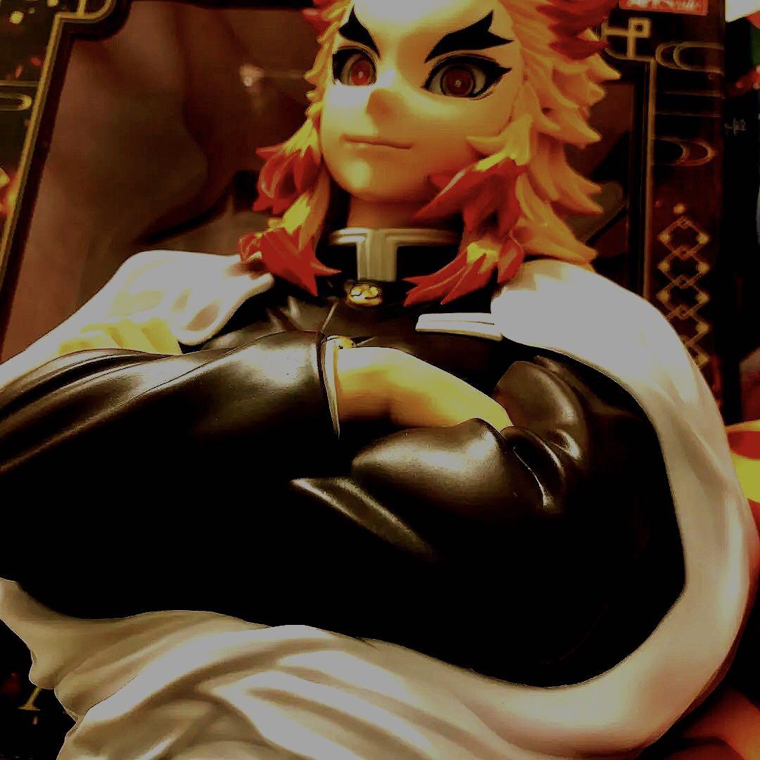 

[USED] Rengoku Kyojuro figure