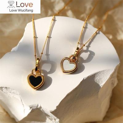 Luxury Black White Two-side Shell Heart Pendant Necklace for Woman Female Elegant Sexy Chain Necklace  Fashion Jewelry